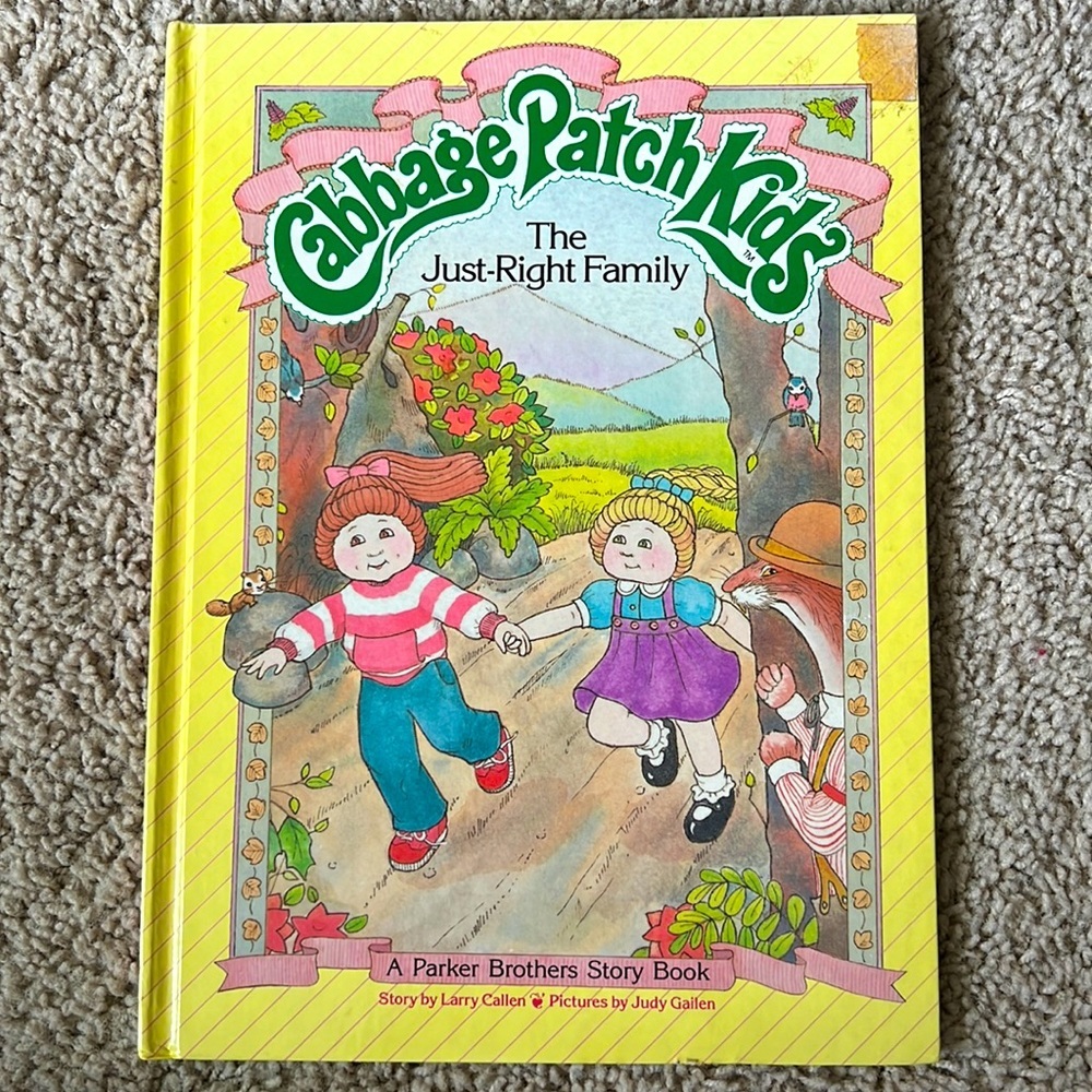 Cabbage Patch Kids Vintage 1984 Book - The Just-Right Family